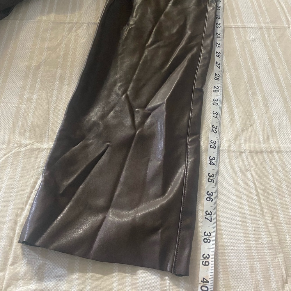 Abercrombie & Fitch Brown the 90’s Straight Ultra High rise faux leather pants - Picture 10 of 12